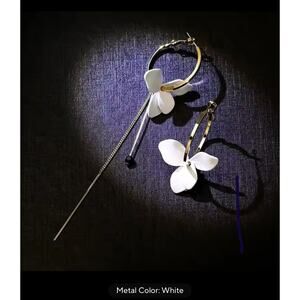 Layla Flower WHITE Petal Gold Drop Earrings 1A5